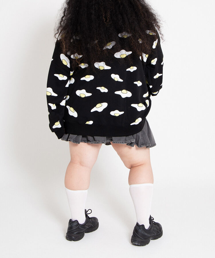 【新サイズ】目玉焼き総柄スウェット