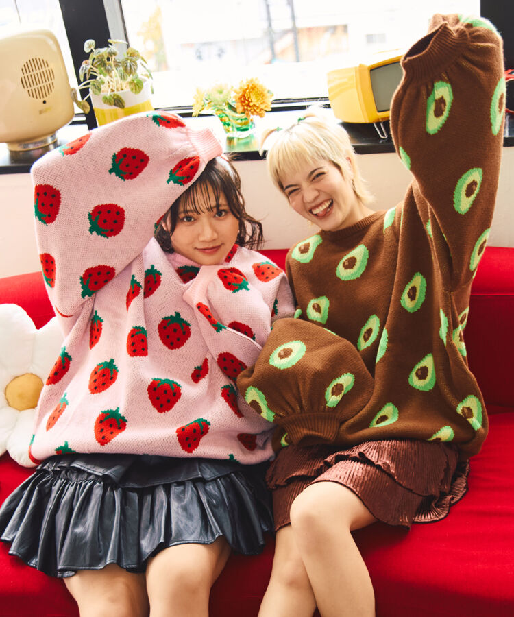 フード総柄ニット