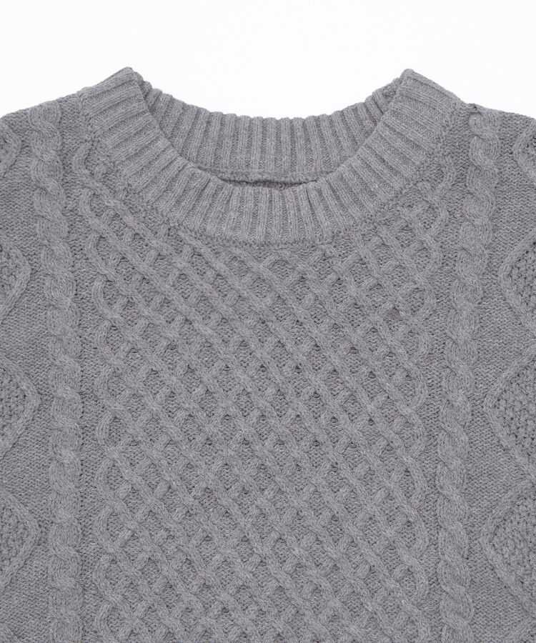 ケーブルニット