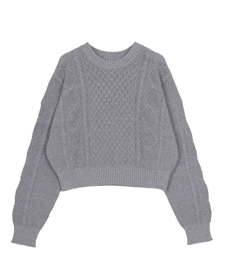 ケーブルニット