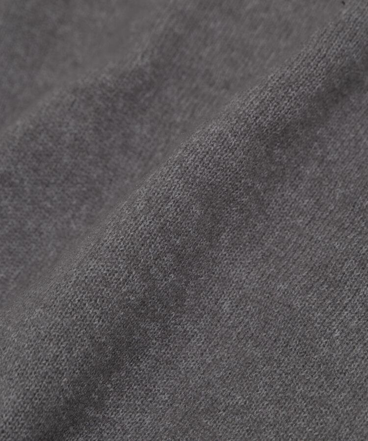 クルーネックカラーニット