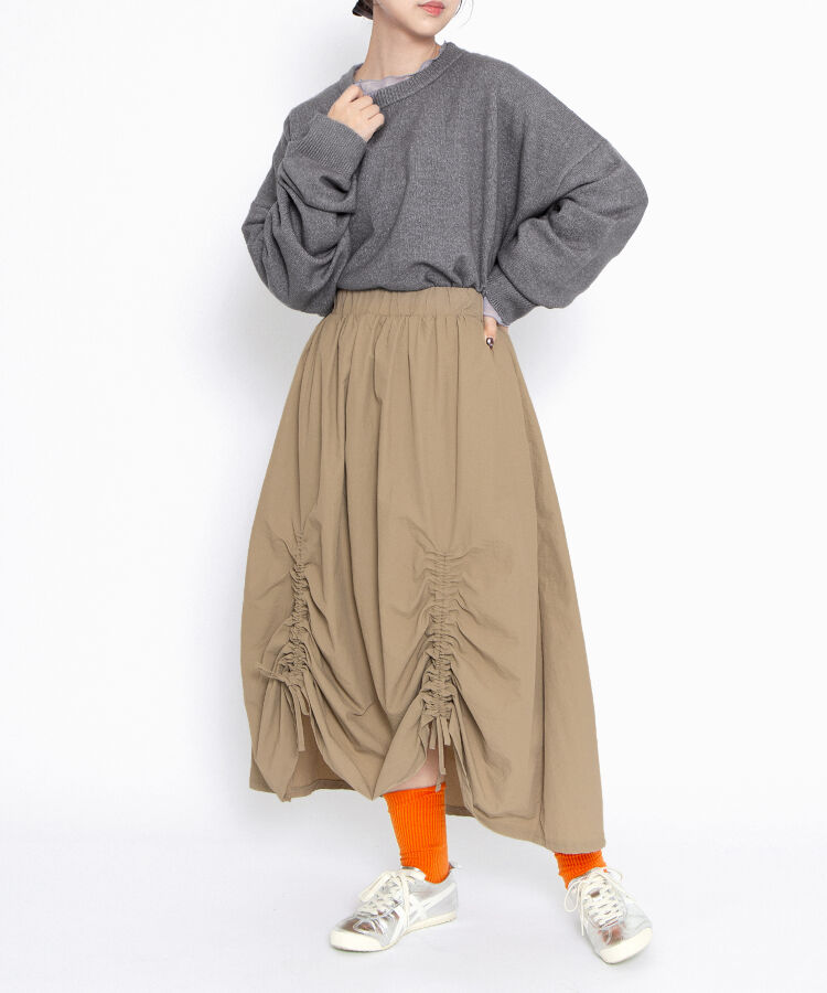 �h���X�g�t���A�X�J�[�g