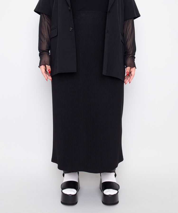 バックスリットロングスカート
