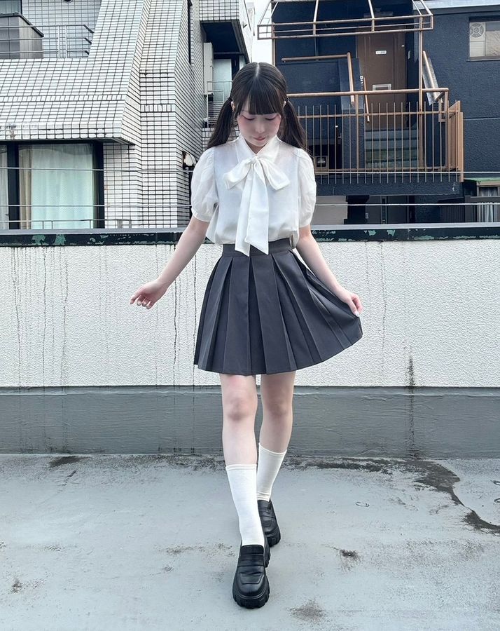 ���[���
