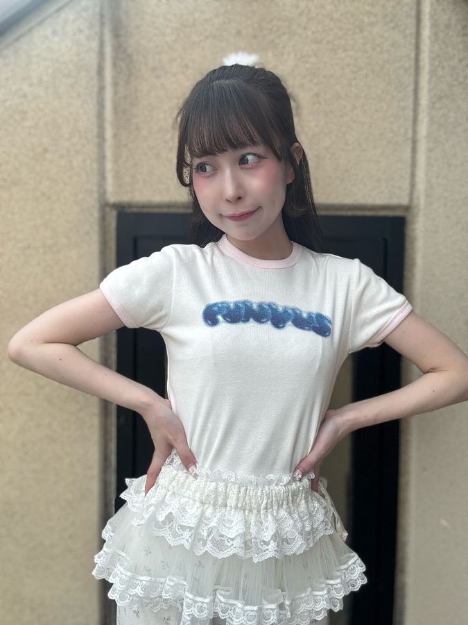 ���[���