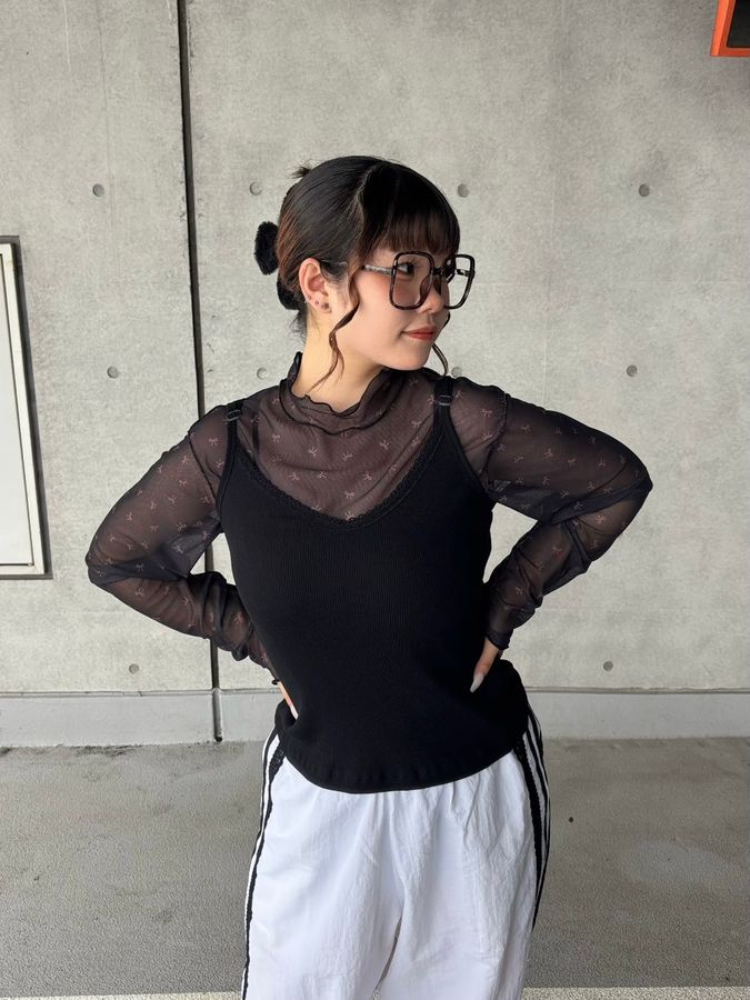 �����