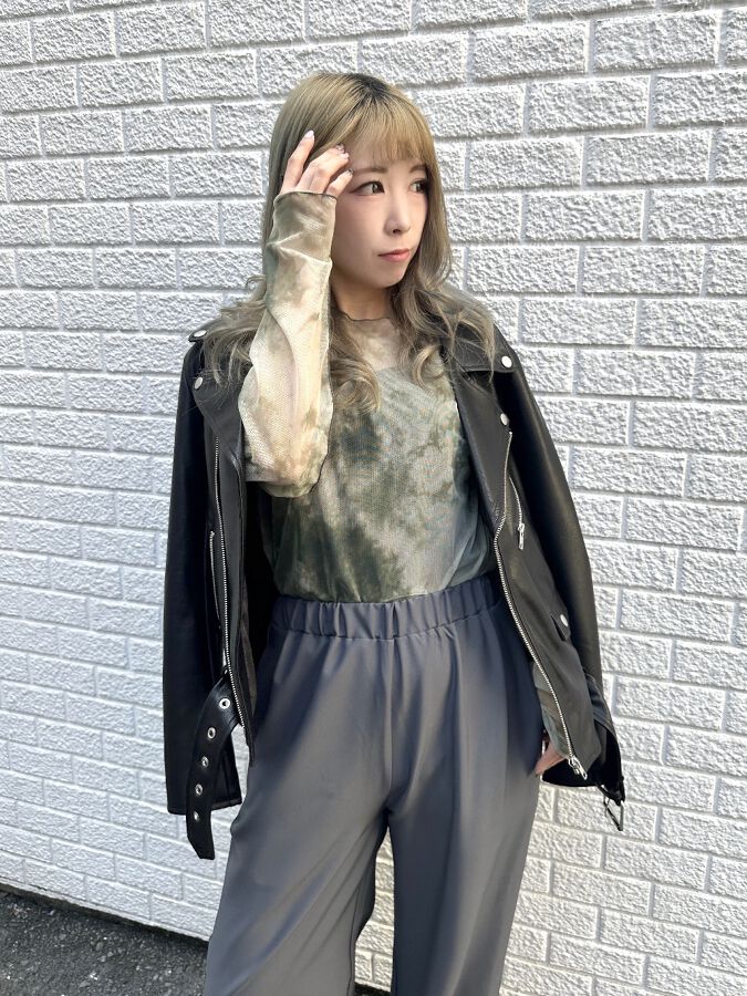 ҂
