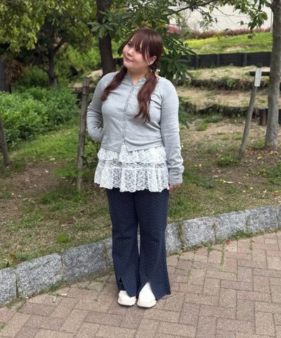 �}�R