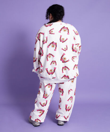 新サイズ】NAOMIチャン総柄スウェット[商品：PN19SS-002-1-15