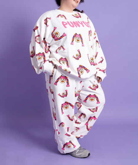 新サイズ】NAOMIチャン総柄スウェット[商品：PN19SS-002-1-15