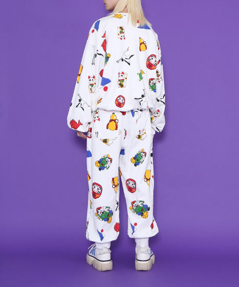 新品 プニュズ セーラームーン 総柄 スウェット PUNYUS