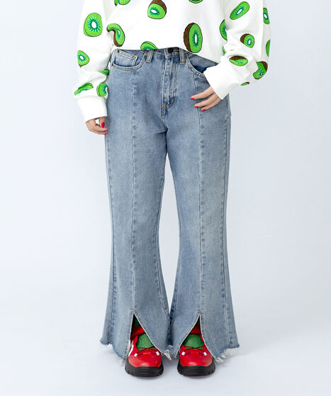 フロントスリットデニムフレアパンツ[商品：PN22SS-009] - PUNYUS