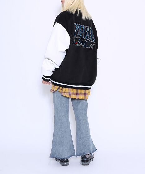 フロントスリットデニムフレアパンツ[商品：PN22SS-009