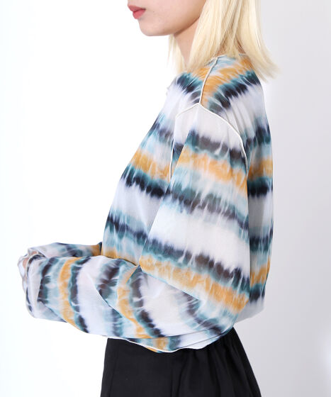 グラデーションシアートップス[商品：PN23AW-005] - PUNYUS