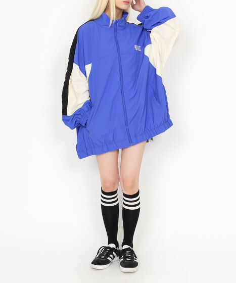 プニュズ　アウター　サイズ4 切り替えナイロンジャケット[商品：PN24AW-006] - PUNYUS Online