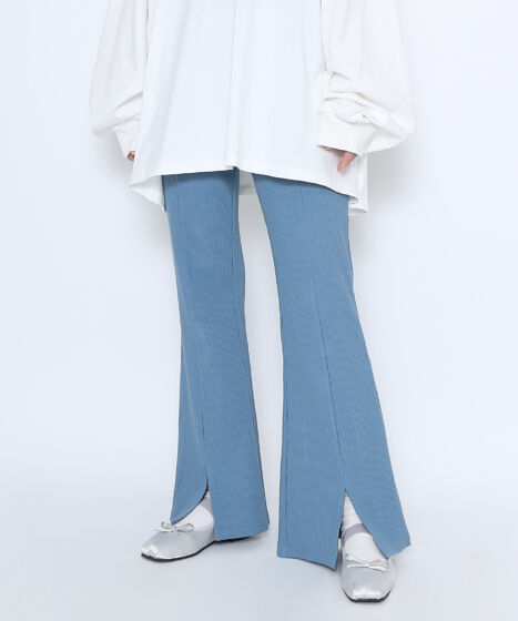 フロントスリットフレアパンツ[商品：PN24SS-016] - PUNYUS
