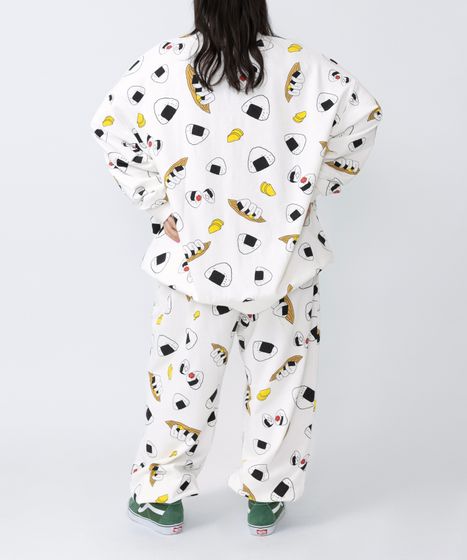 新サイズ】フード総柄スウェット[商品：PN24SS-020-1-15] - PUNYUS