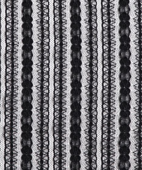 フロントリボンレースシャツ[商品：PN25AWR-002] - PUNYUS Online