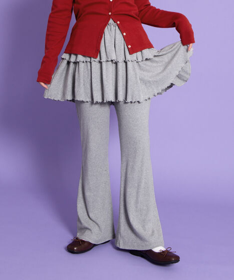 フリルレイヤードフレアパンツ[商品：PN25AWR-028] - PUNYUS Online