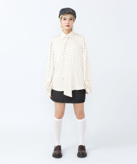 リボン付きドットブラウス[商品：PN25AWR-045] - PUNYUS Online Store