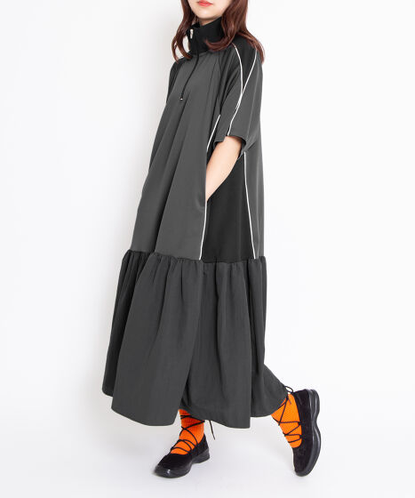 配色切り替えジャージワンピース[商品：PN25SS-049] - PUNYUS Online