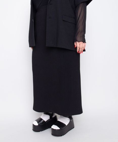 バックスリットロングスカート[商品：PN26SS-061] - PUNYUS Online