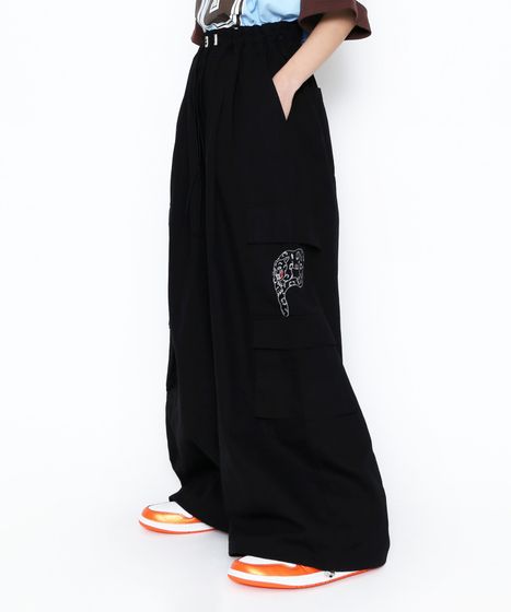 パンサー刺繍ワイドカーゴパンツ[商品：PN26SS-071] - PUNYUS Online
