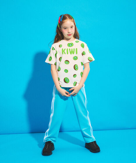 フード総柄Tシャツ（TOMATO KIWI RENNYU）[品番：PNYW0003843