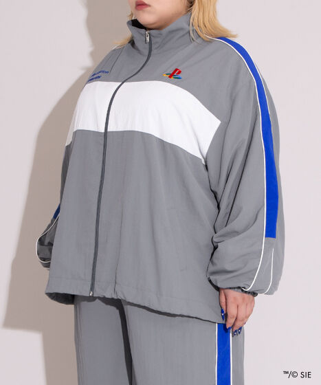 ナイロンジャケット サイズ4 / Playstation x PUNYUS 予約】Playstationナイロンジャケット[商品：PNPS25AW-010