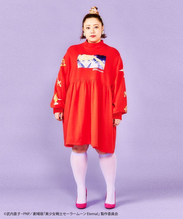 劇場版 美少女戦士セーラームーンeternal Punyus スーパーセーラームーンスウェットワンピ 商品 Pns21ss 004 Punyus Online Store 公式通販