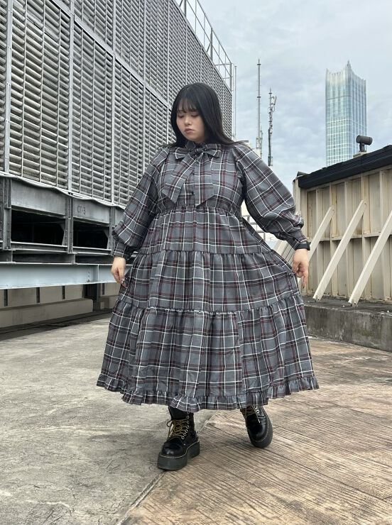 プニュズ　パールボタンパフスリーブチェックミニワンピ PUNYUS（プニュズ）の「パールボタンパフスリーブチェックミニ