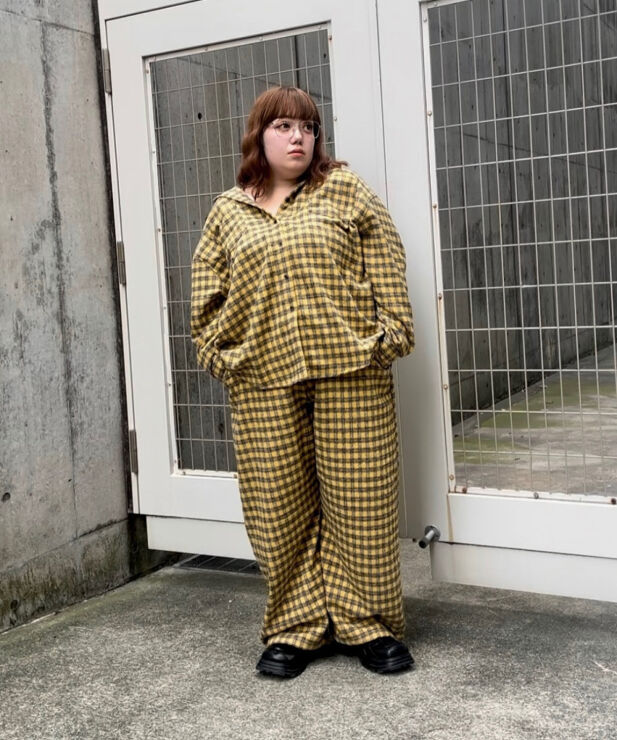 パンツ kusyu Chikashitsu +】set up side line track pants (2color